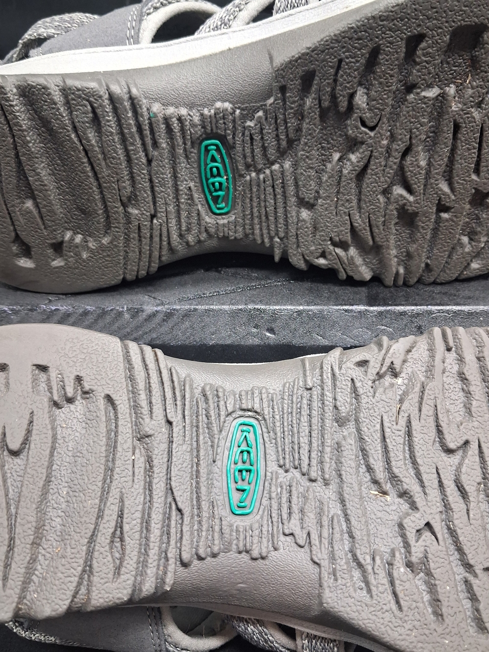 KEEN Women’s Whisper Open-Toe Sport Sandal - Gray with Teal Accents - Picture 7 of 9